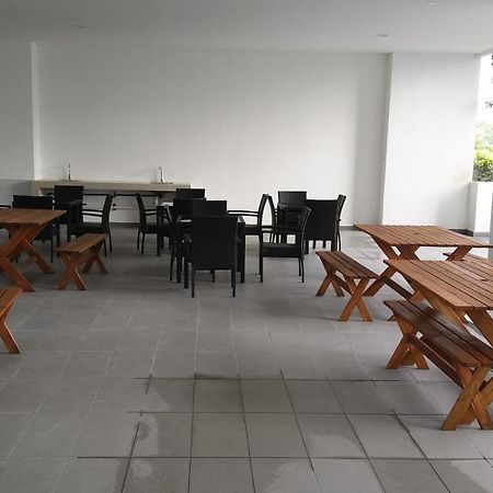 ג'והור בהרו Aliff Residences 艾麗軒 מראה חיצוני תמונה